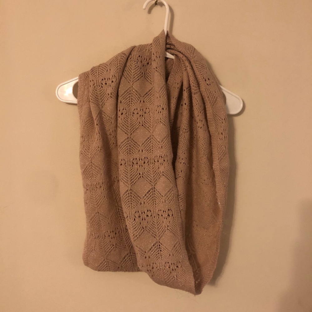 American Eagle Infiniti Scarf